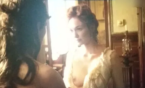 Eleanor Tomlinson / eleanortomlinson nude photo #0099