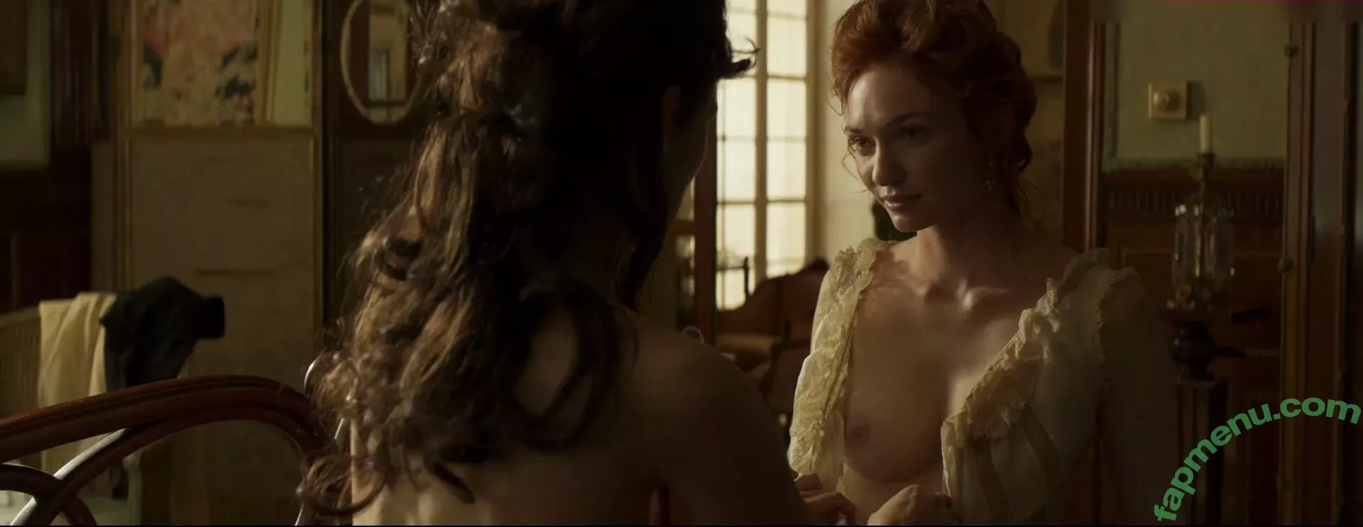 Eleanor Tomlinson nude photo #0106 (eleanortomlinson)