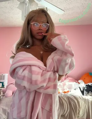 electricbumcosplays / electricbum1 nude photo #0001