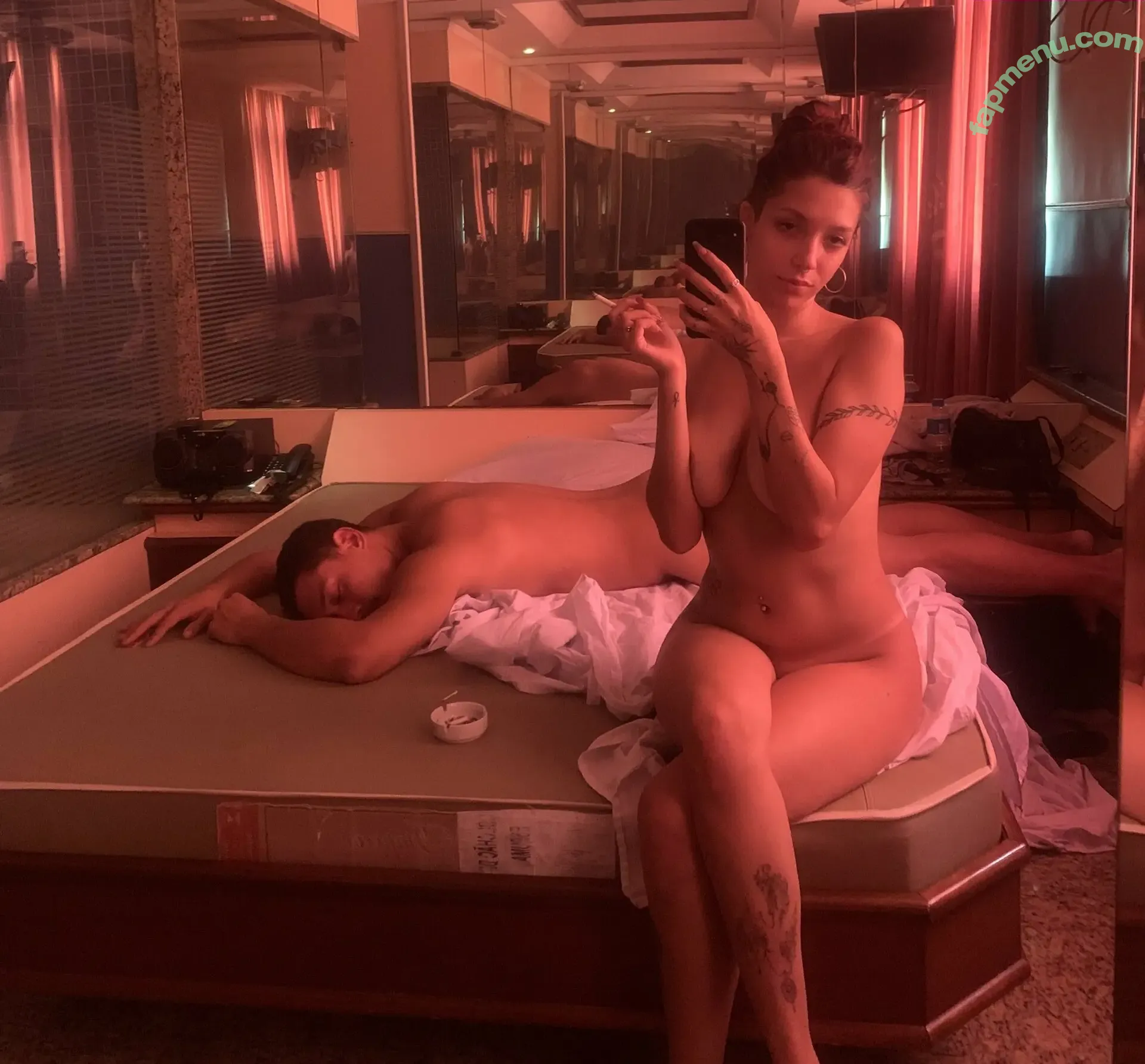 elektrashian nude photo #0053 (danaelektra / elektra / elektradana / elektraps)