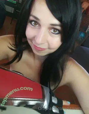 elemoon / eleemoontv nude photo #0001