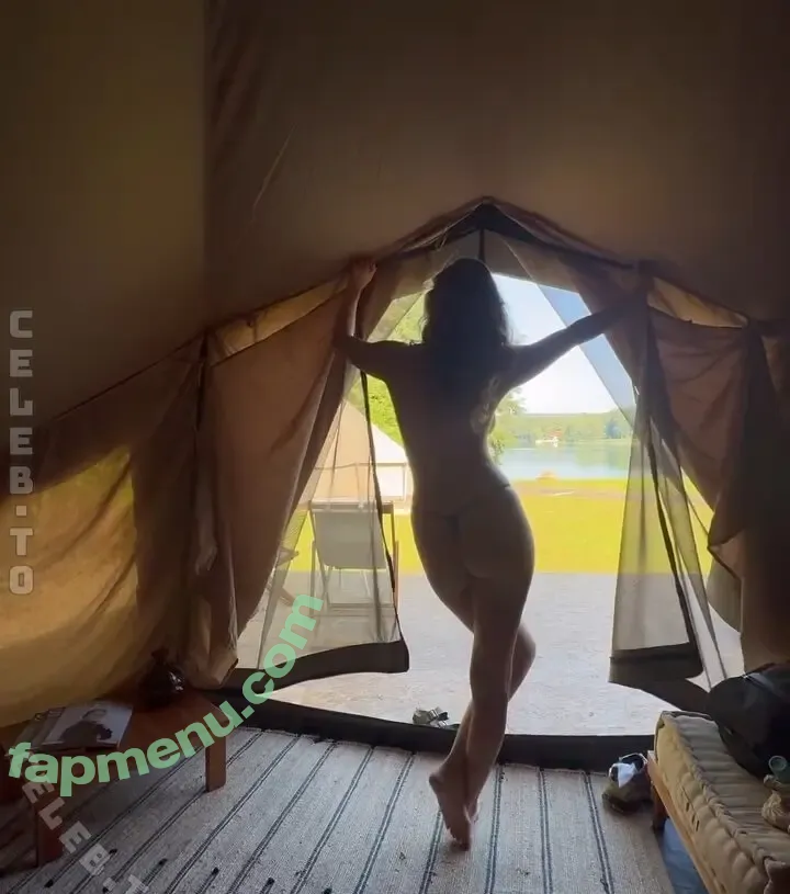 Elena Carrière nude photo #0173 (elenacarriere)