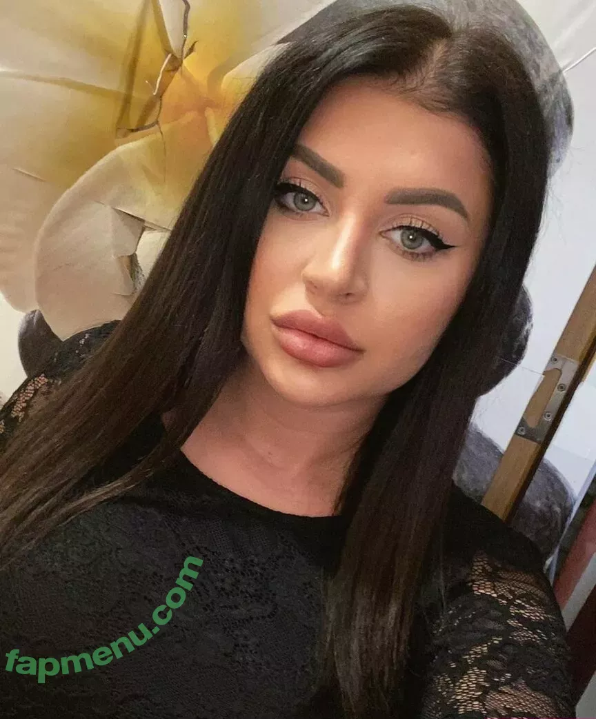 elena.csb nude photo #0003 (elena.csb99)