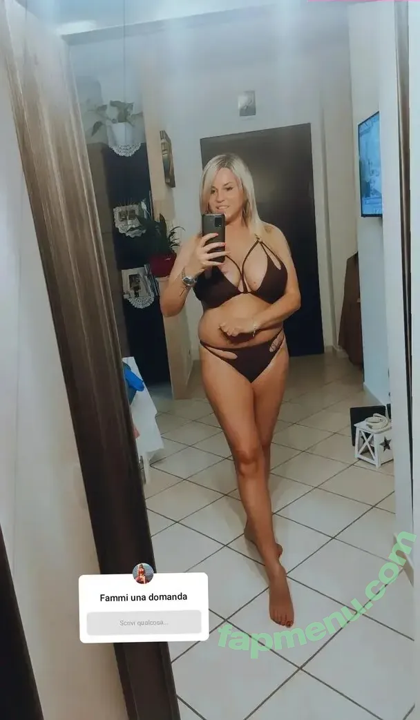 Elena Daniela Ungureanu nude photo #0083 (danachanel / elenadanielaungureanu)