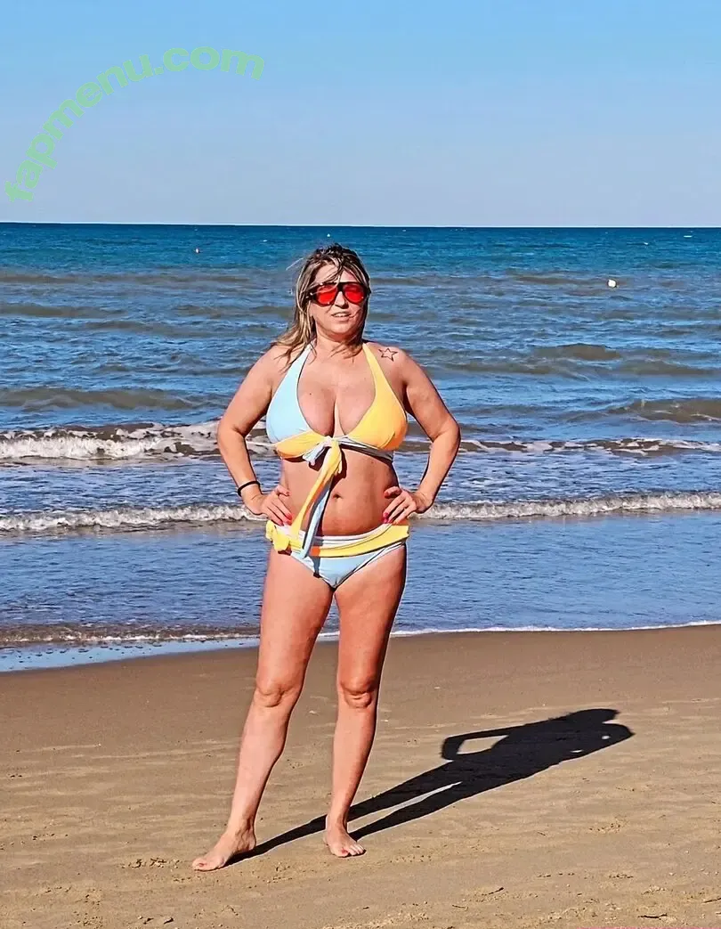 Elena Daniela Ungureanu nude photo #0103 (danachanel / elenadanielaungureanu)