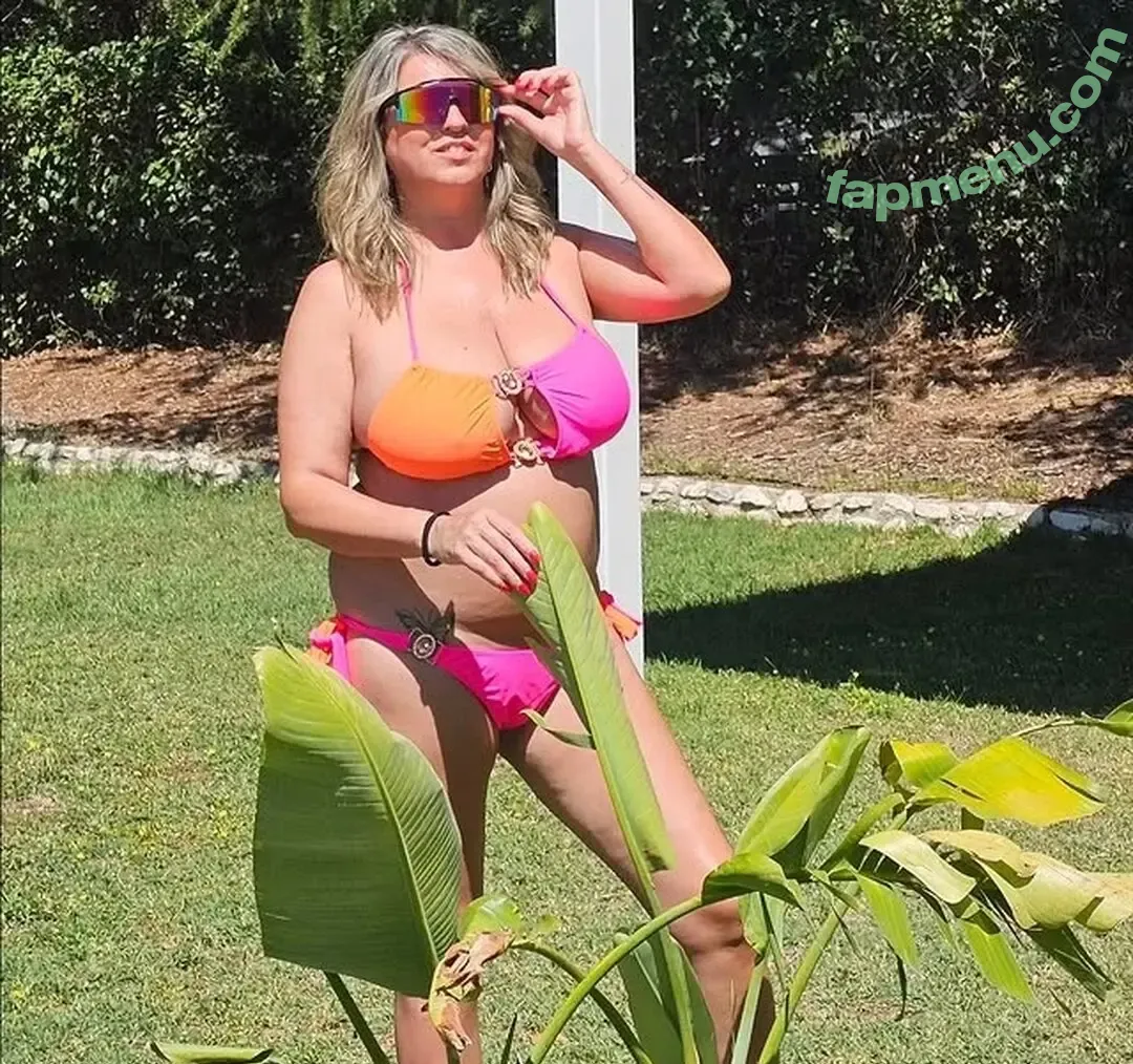 Elena Daniela Ungureanu nude photo #0108 (danachanel / elenadanielaungureanu)