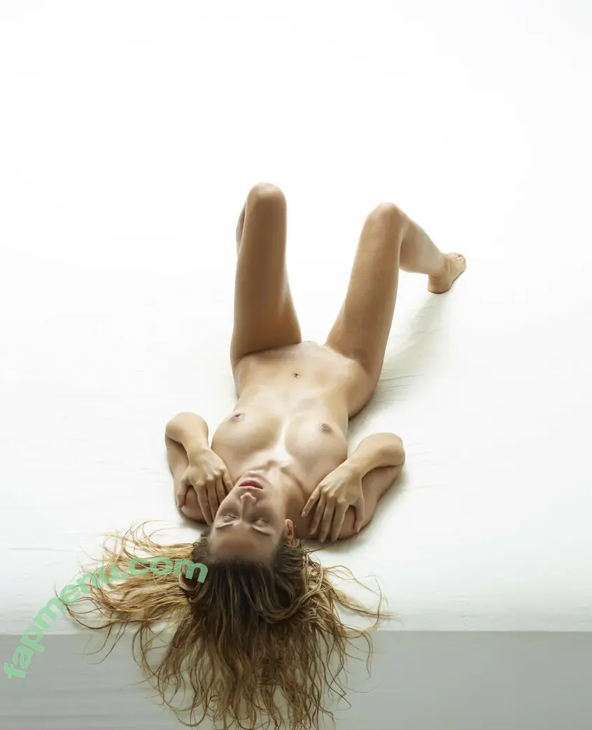 Elena Ferran nude photo #0015 (Penelope / elenaferran_)