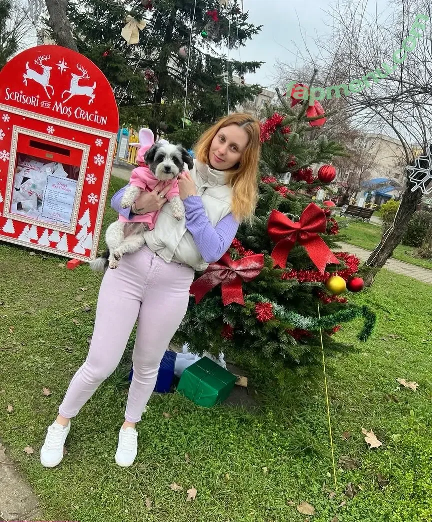 Elena Ilie nude photo #0048 (elena.petronela)