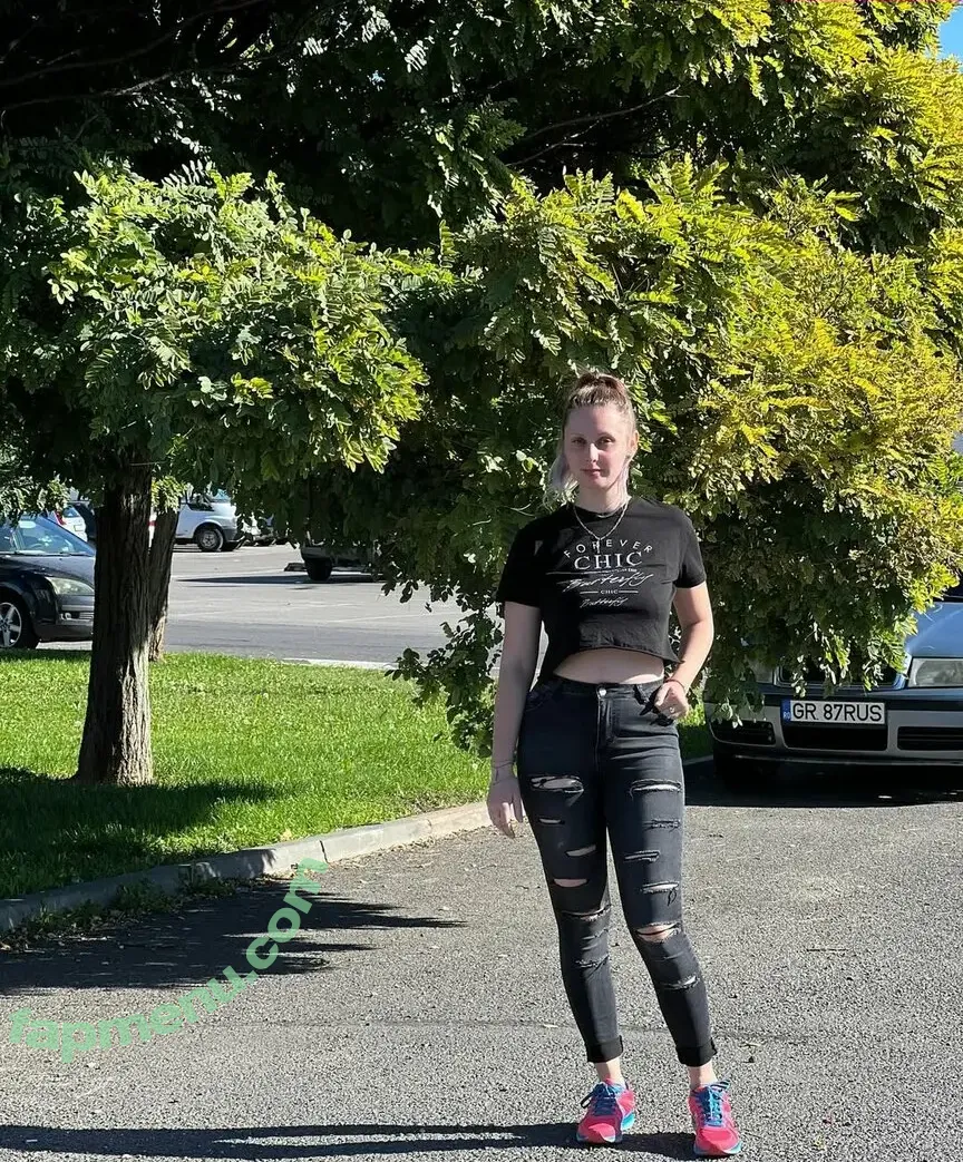 Elena Ilie nude photo #0057 (elena.petronela)