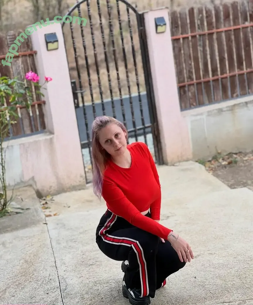 Elena Ilie nude photo #0058 (elena.petronela)