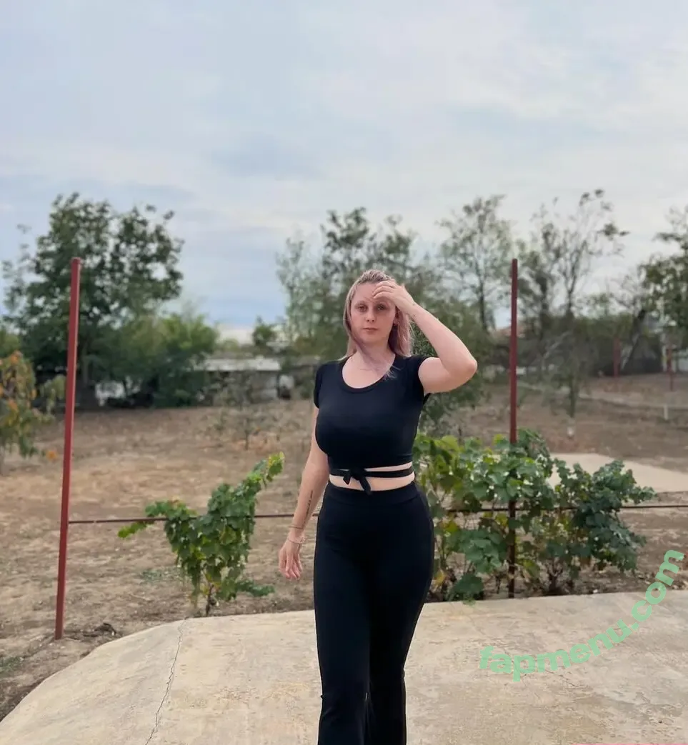 Elena Ilie nude photo #0060 (elena.petronela)