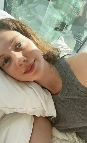 Elenakoshkaxoxo / therealelenakoshka nude photo #0241