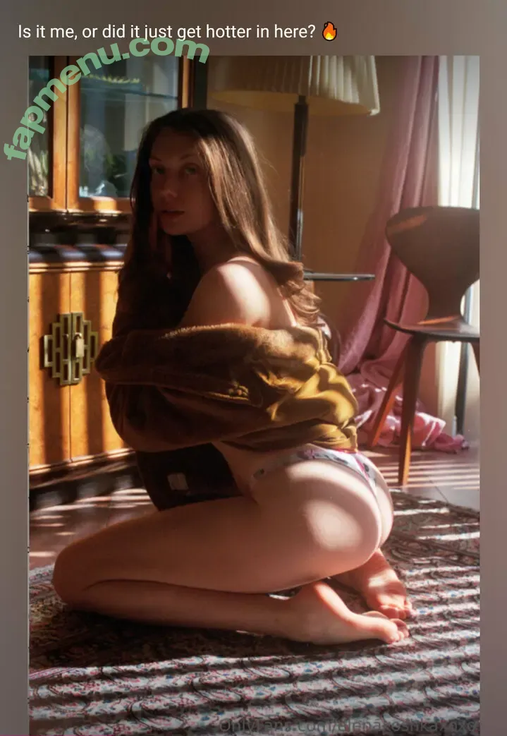 Elenakoshkaxoxo nude photo #0382 (therealelenakoshka)