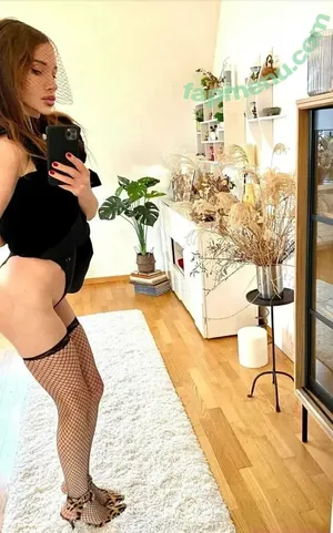 elenaroseyourewife / marinamagnificent nude photo #0012
