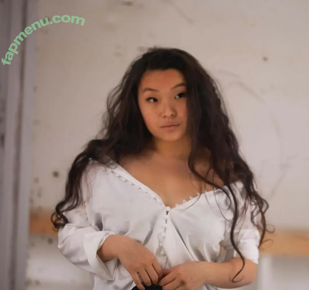 Éléonore Begin nude photo #0022 (elebegin)