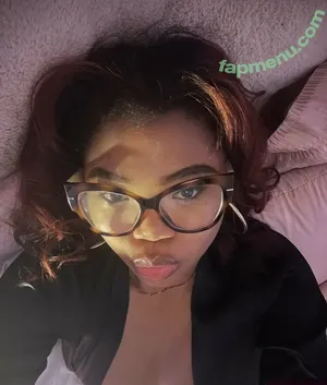Elephanttittyz / smalltittyizzy nude photo #0007