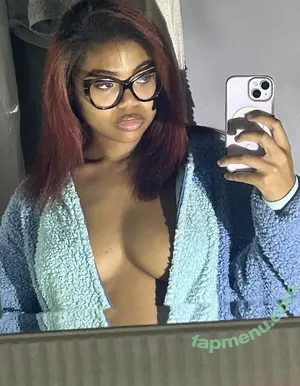 Elephanttittyz / smalltittyizzy nude photo #0008