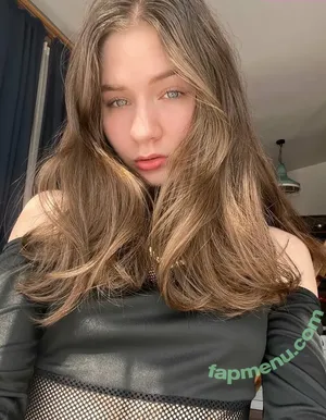  nude photo #0004