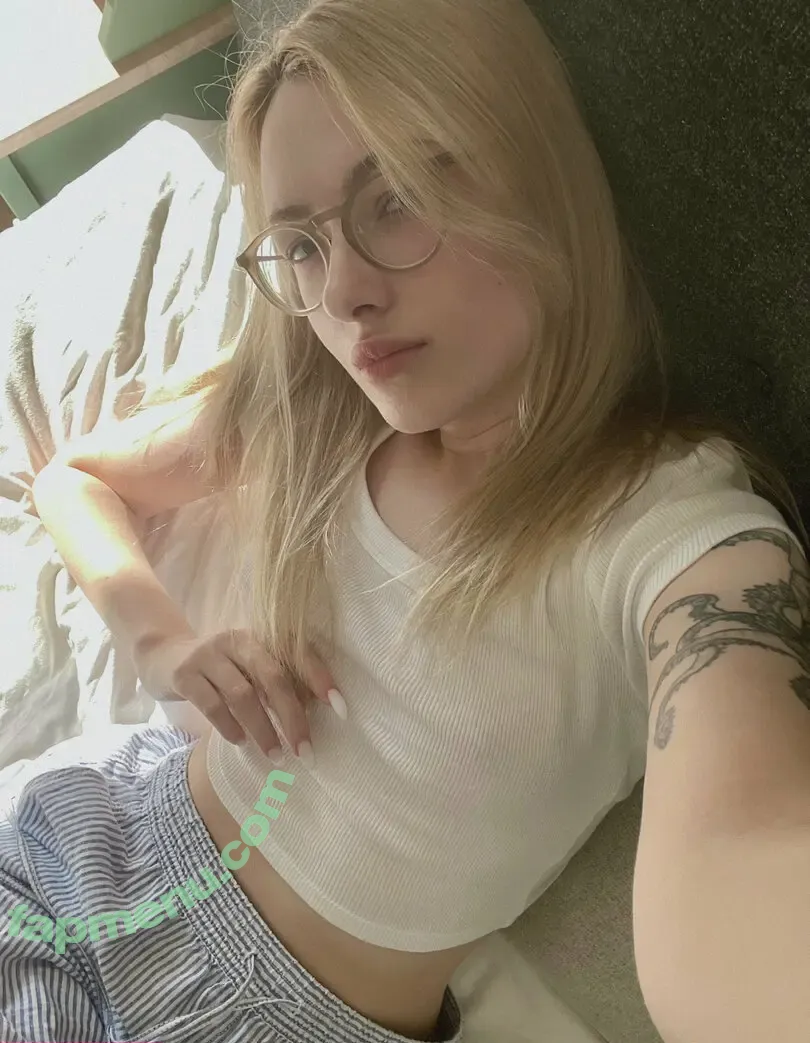elfiegrace nude photo #0027 (elfiegrace)