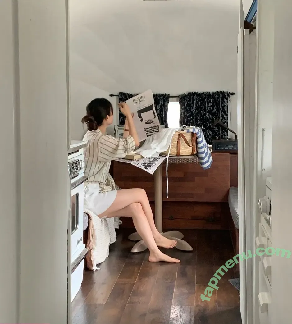 elfin_prairie nude photo #0180 (elfin_prairie)