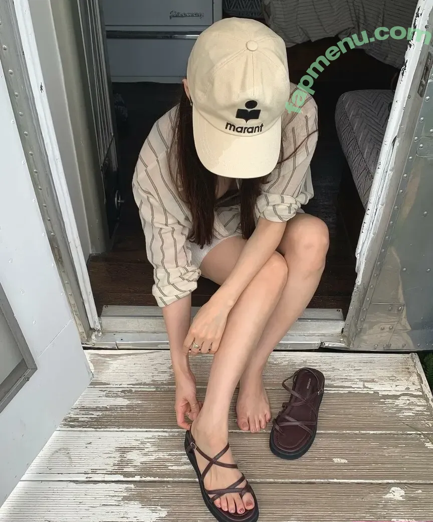 elfin_prairie nude photo #0182 (elfin_prairie)