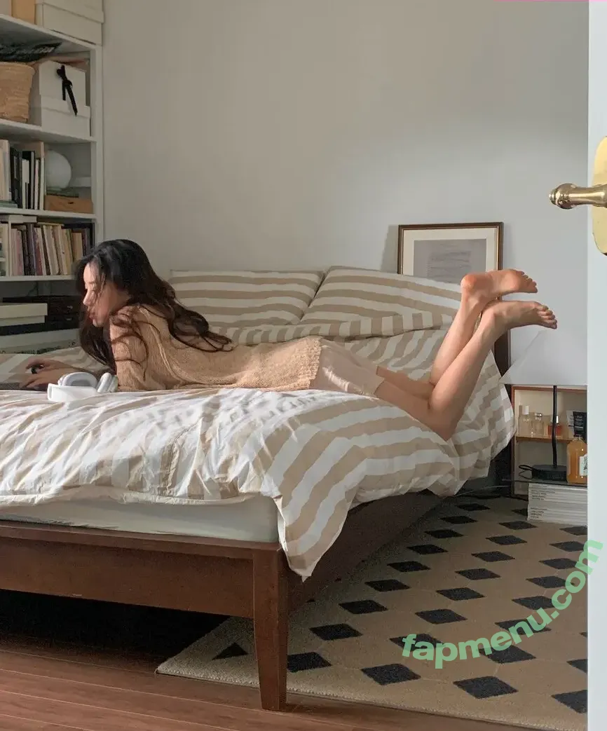 elfin_prairie nude photo #0192 (elfin_prairie)