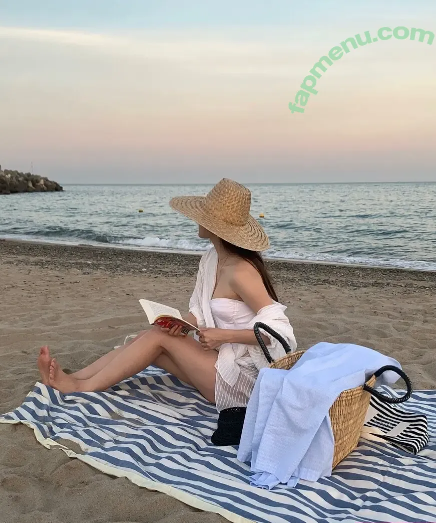 elfin_prairie nude photo #0202 (elfin_prairie)