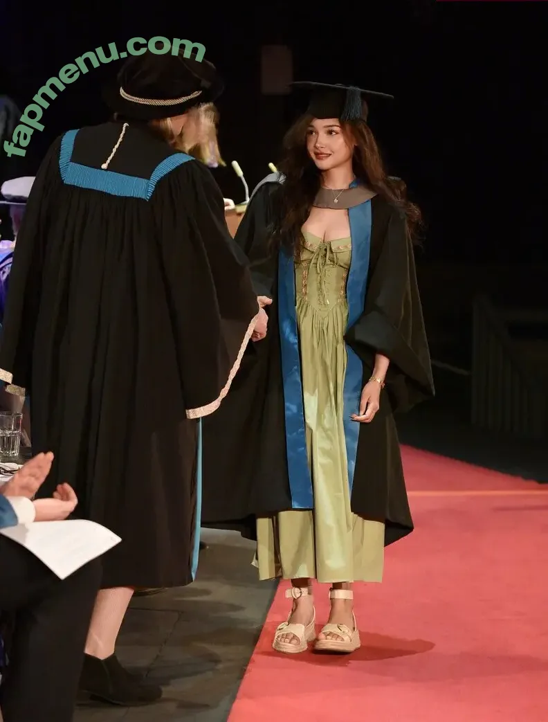 elfinlei nude photo #0188 (elfin__f / hot_elfie / leila ୨୧ / sunnielei)