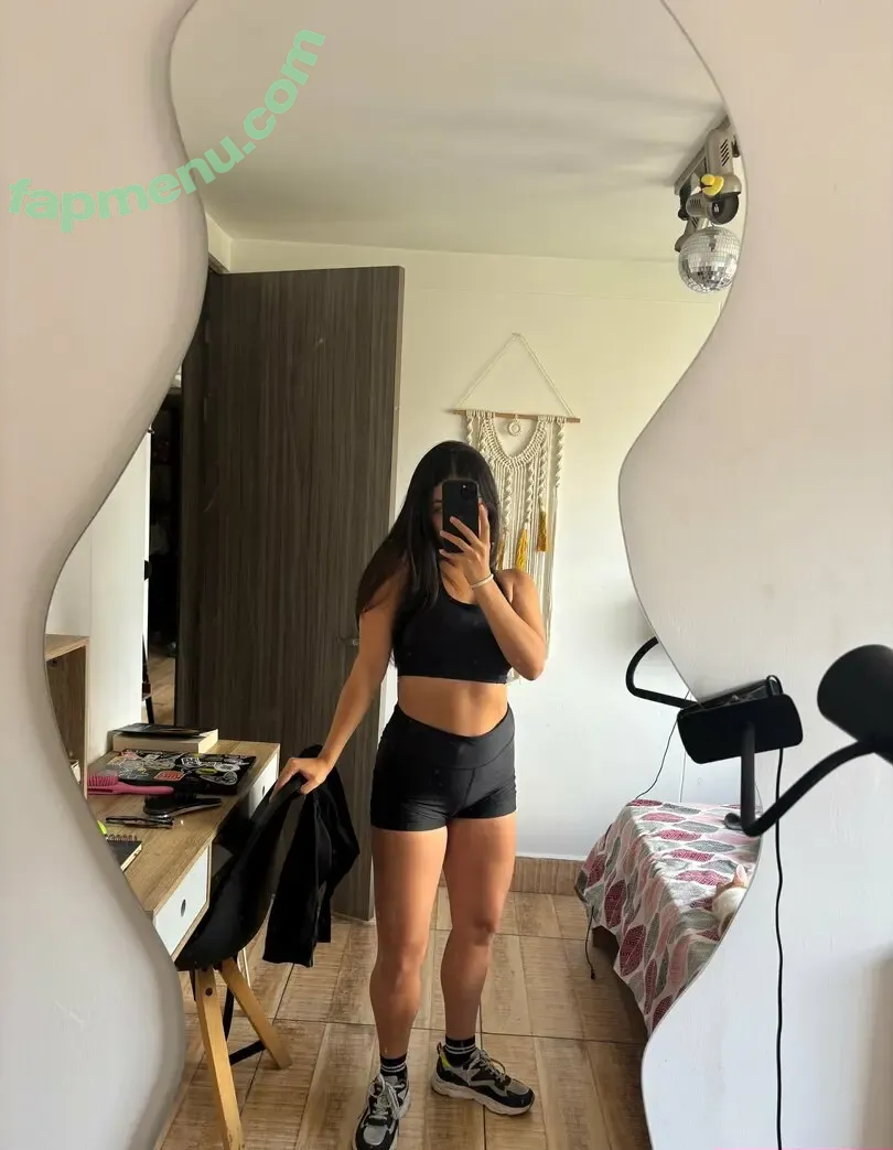 elihotchili nude photo #0083 (elihotchili)