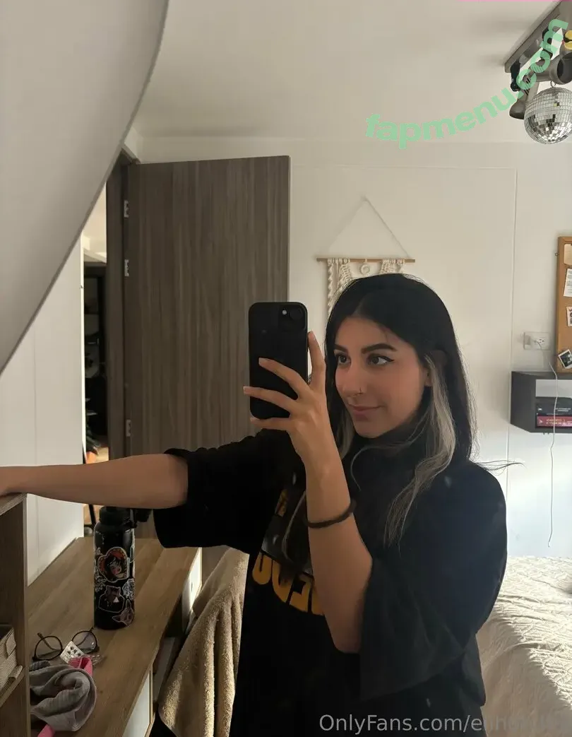 elihotchili nude photo #0091 (elihotchili)