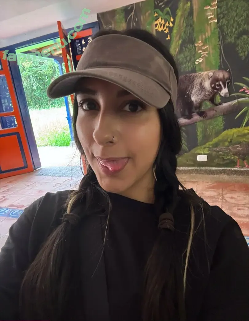 elihotchili nude photo #0102 (elihotchili)