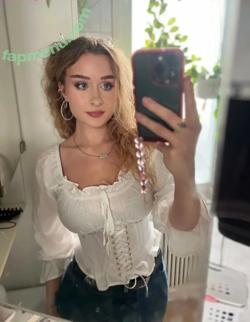 elina nude photo #0082 (elinatwitch)