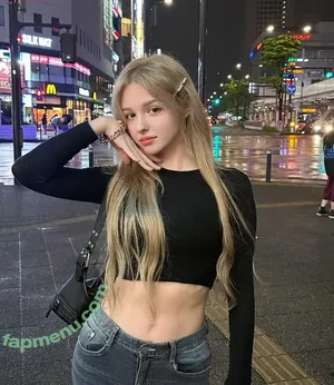 Elina Karimova / elina_4_22 nude photo #0130