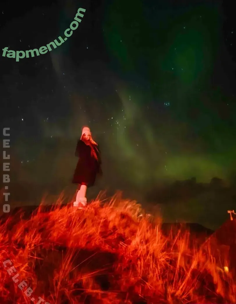 elinatwitch nude photo #0015 (yaboielina)