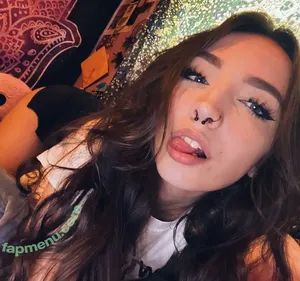 ElinorGorelick / elinorlgorelick nude photo #0016