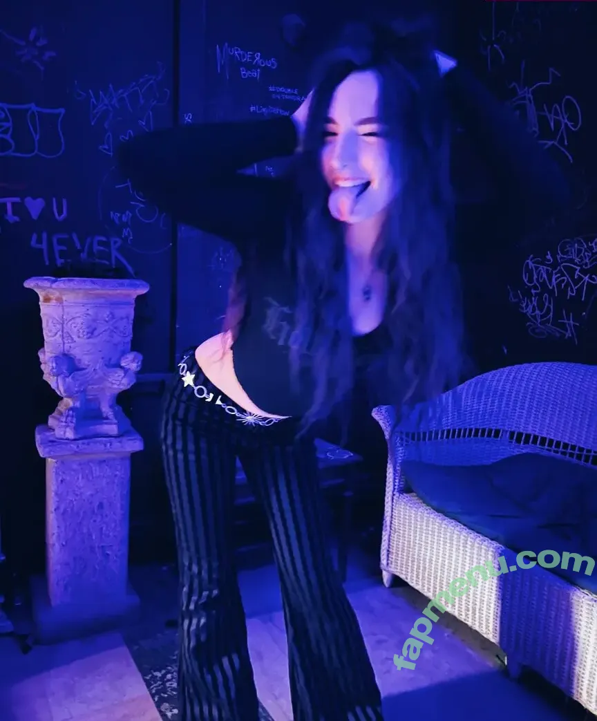 ElinorGorelick nude photo #0012 (elinorlgorelick)