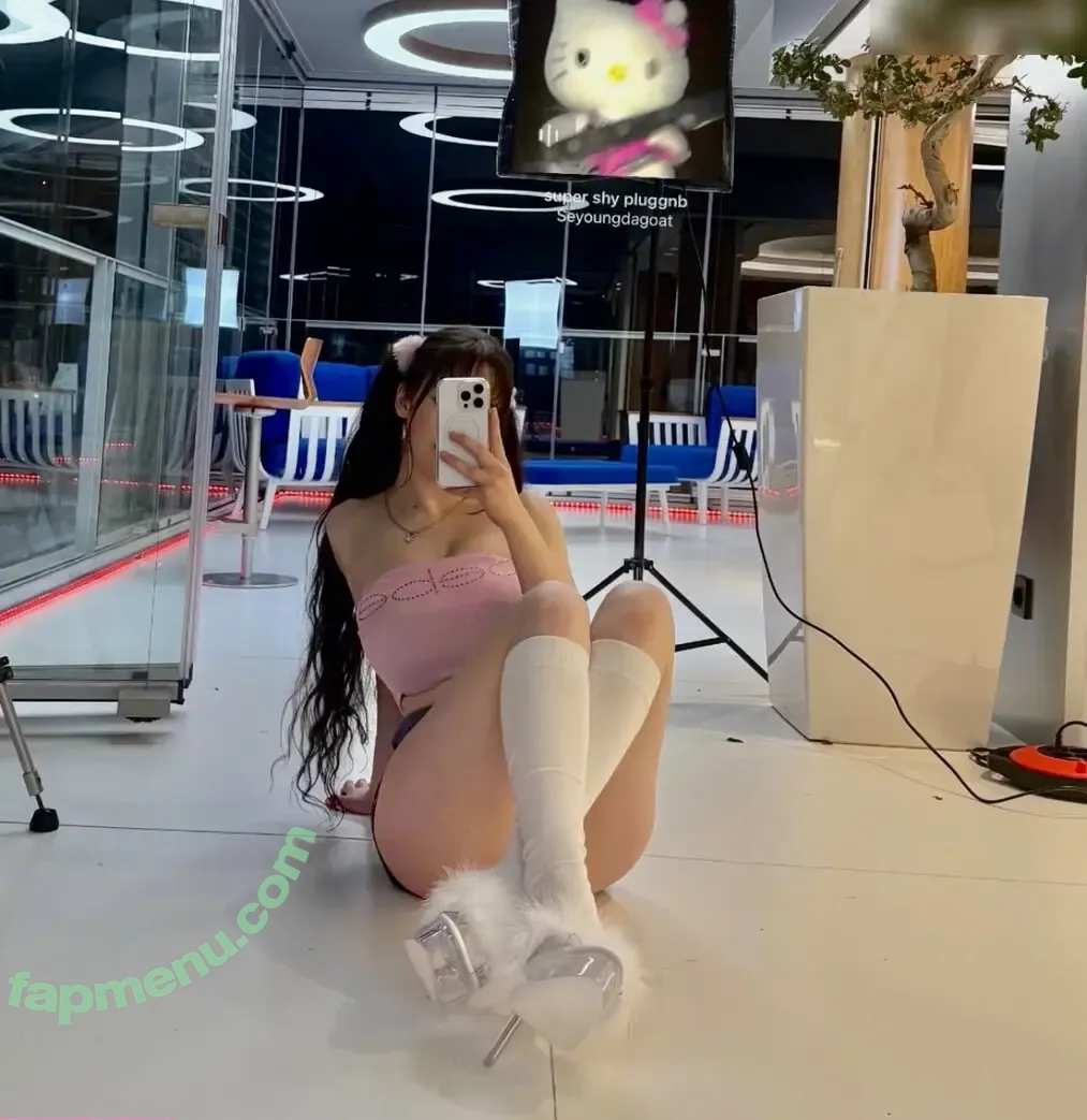 Elisa Aline nude photo #0105 (elisa_aline / elisa_alnn)