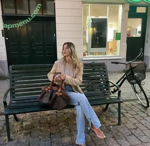 Elisa Berami / elisaberami / elisadepanicis nude photo #0075