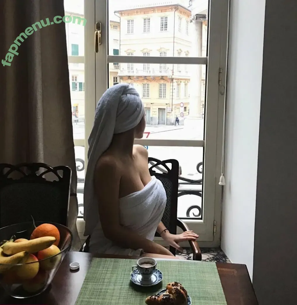 Elisa Berami nude photo #0011 (elisaberami / elisadepanicis)