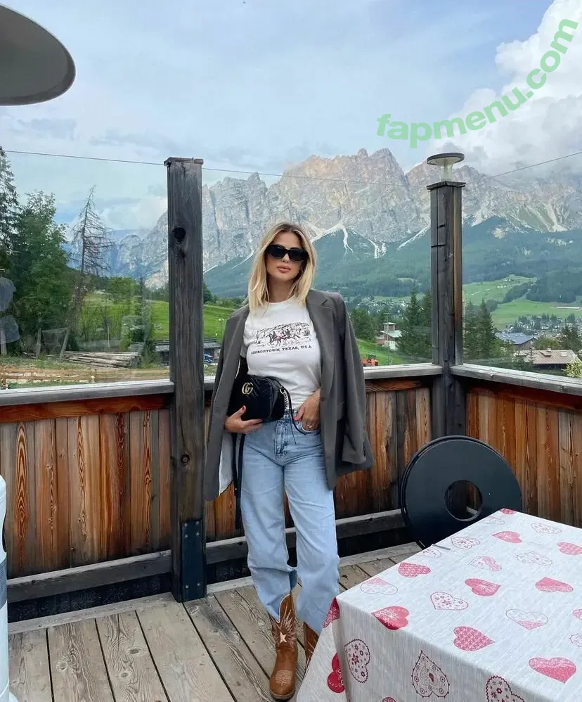 Elisa Berami nude photo #0079 (elisaberami / elisadepanicis)