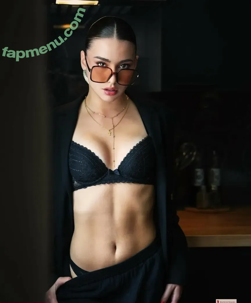 Elisa.fbre nude photo #0094 (Elisafbre)