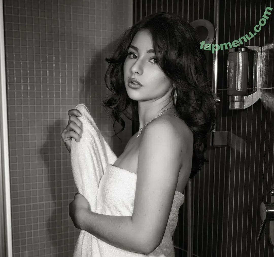 Elisa.fbre nude photo #0104 (Elisafbre)