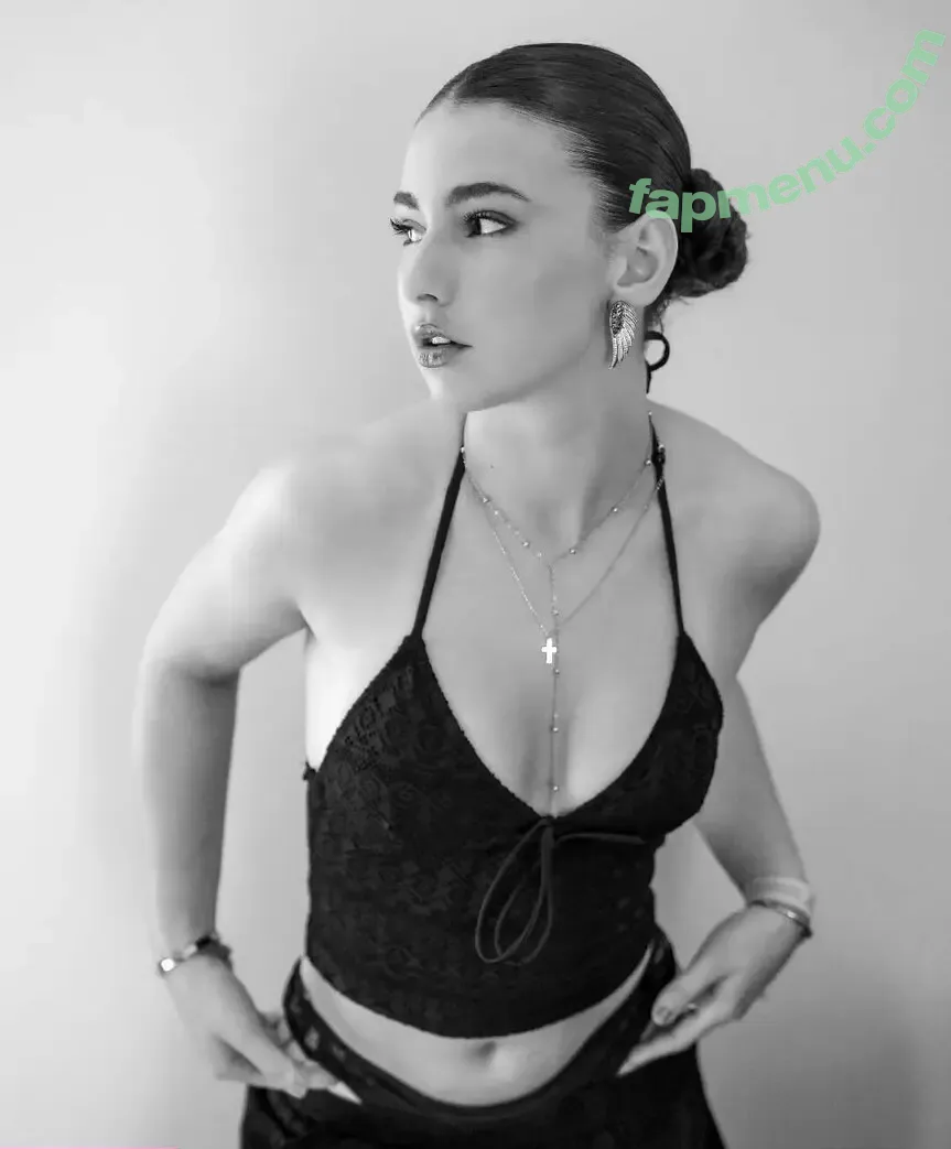 Elisa.fbre nude photo #0130 (Elisafbre)