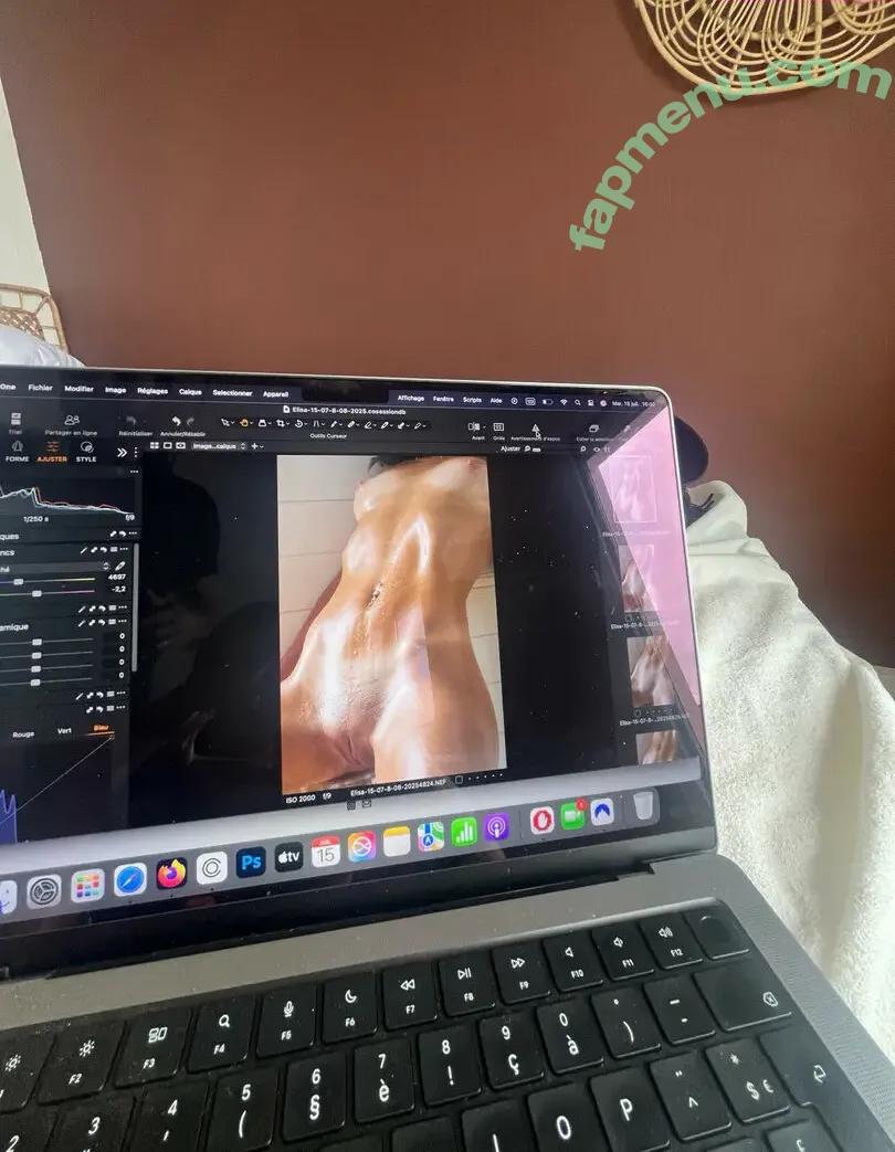 Elisa.fbre nude photo #0152 (Elisafbre)