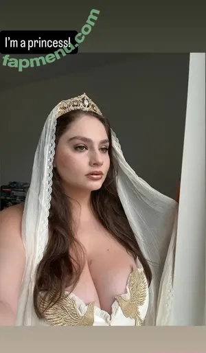 Elisabeth Marchini / ejmarchini / lizmarchini nude photo #0088