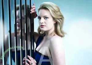 Elisabeth Moss / elisabethmossofficial nude photo #0070