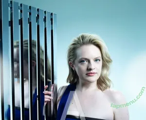 Elisabeth Moss / elisabethmossofficial nude photo #0077
