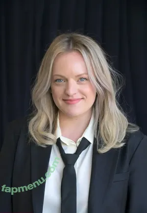 Elisabeth Moss / elisabethmossofficial nude photo #0123