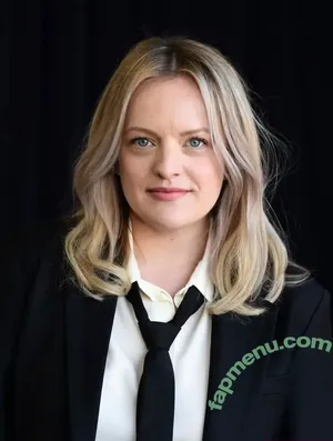 Elisabeth Moss / elisabethmossofficial nude photo #0125