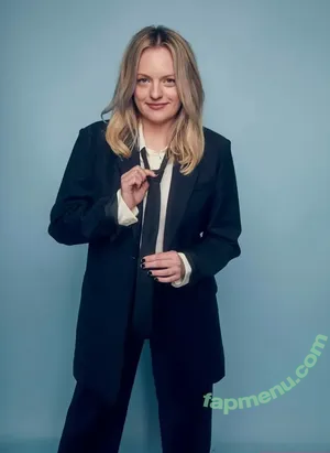 Elisabeth Moss / elisabethmossofficial nude photo #0127